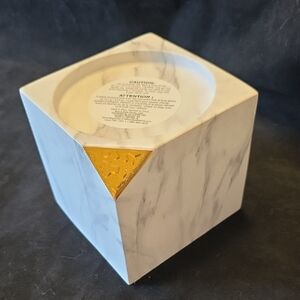 BATH & BODY WORKS Faux Marble Cube Candle Holder with Gold Accent - New